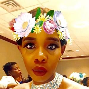 Meet your Posher, Flora